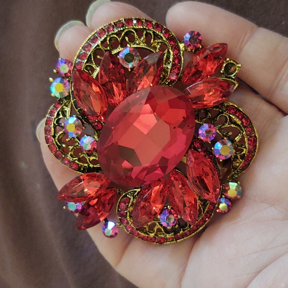 Red And Raspberry Aurora Borealis Rhinestone Brooch - Picture 3 of 3
